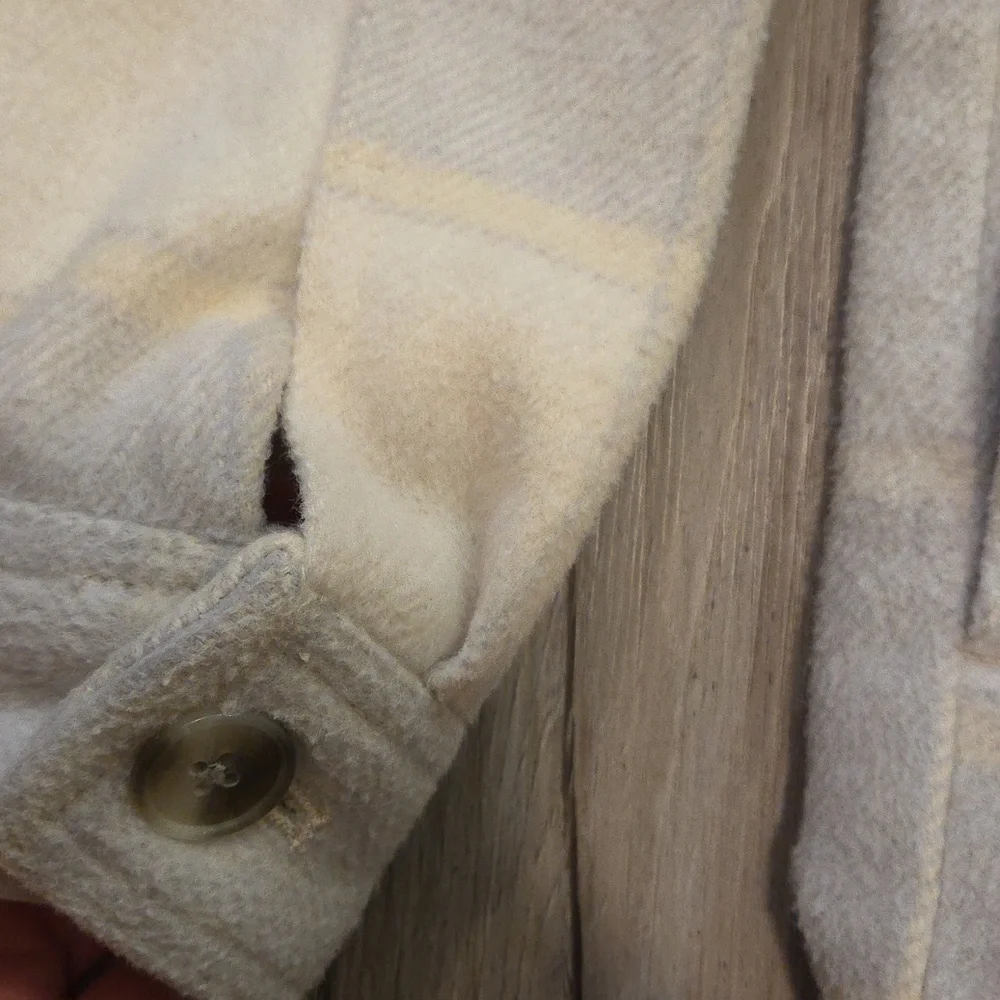 Old Navy Soft-Brushed Utility Shacket - Picture 6 of 8